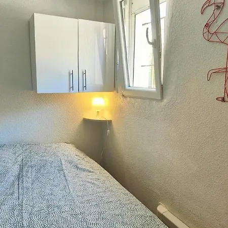 Appartement à 50 Mètres De La *